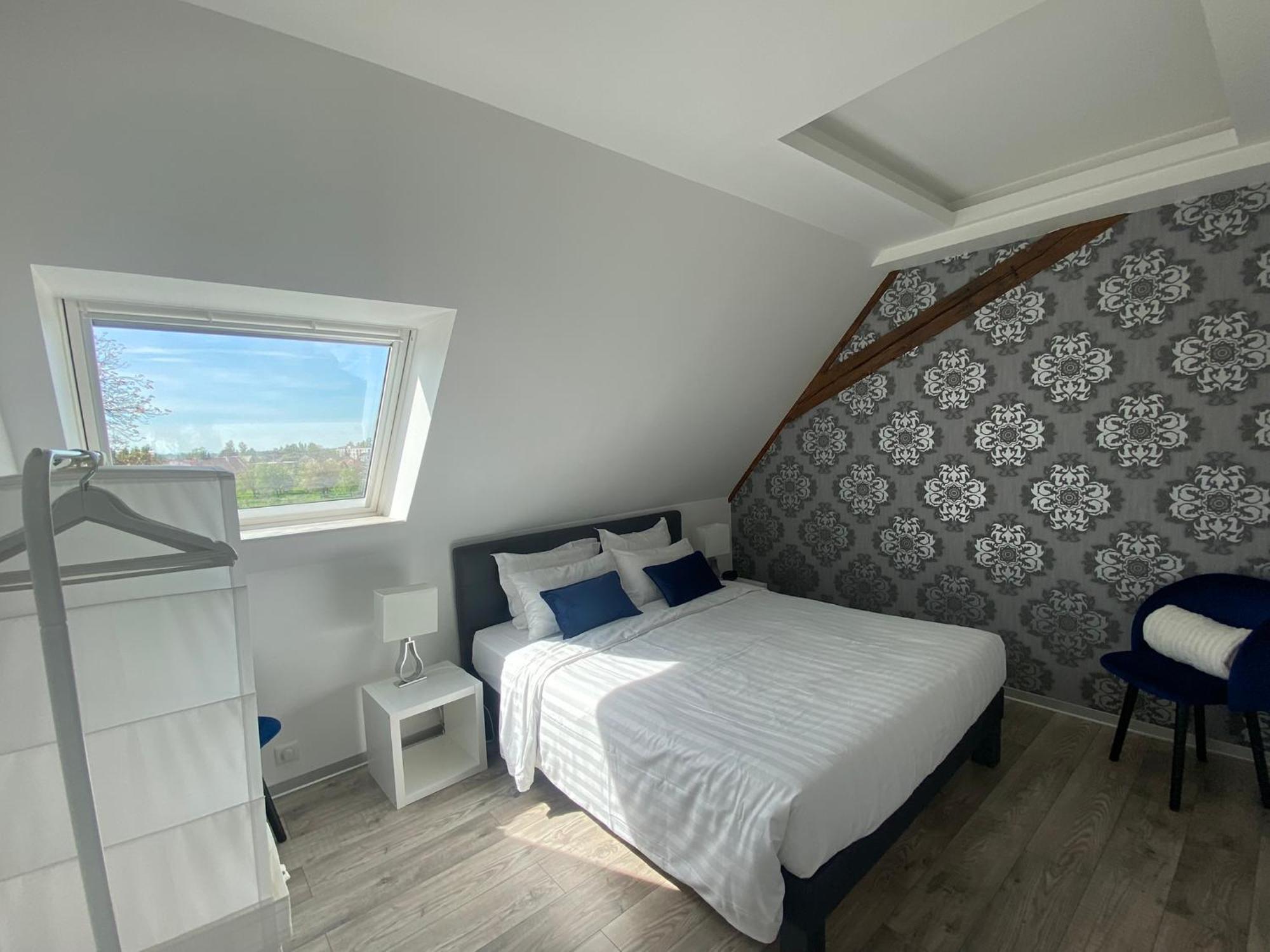 Aparthotel Les Rives Des Habsbourg Ensisheim Exterior foto